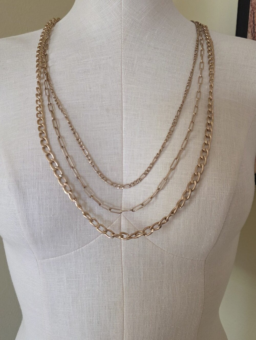 Layered Multi-Chain Necklace Gold Tone Chunky Universal Thread NWT